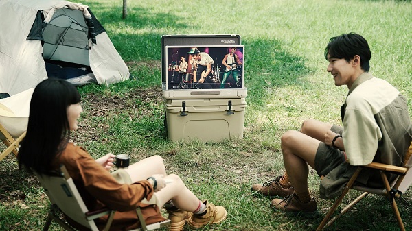 LG ra mắt thiết bị giải trí di động StanbyME Go với hình dáng như chiếc vali