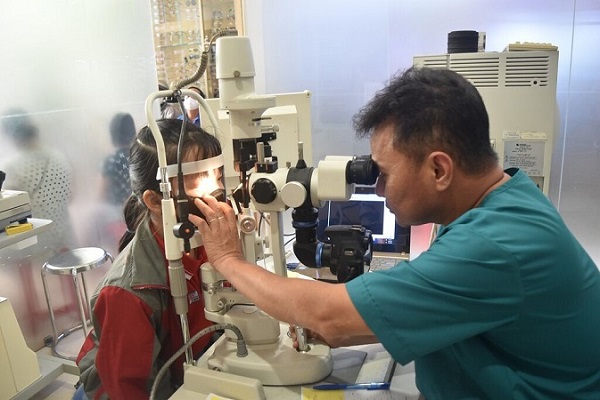 Bộ Y tế chỉ đạo giám sát chặt các ổ dịch đau mắt đỏ