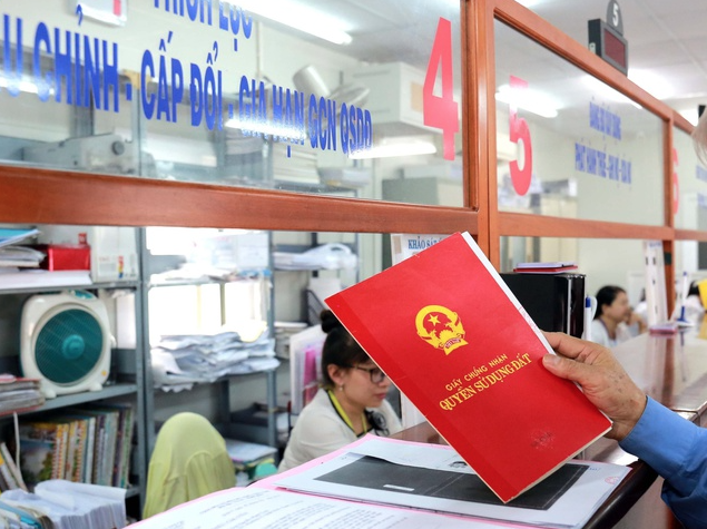 Thủ tướng chỉ đạo xử lý loạt vấn đề về đất đai, sổ đỏ