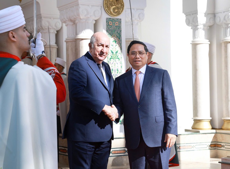 Thủ tướng Phạm Minh Chính hội kiến Tổng thống Algeria