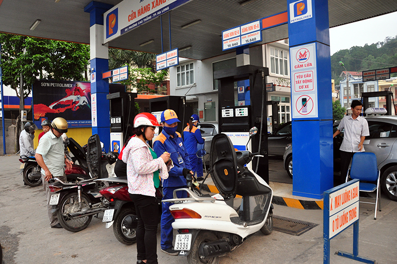 Giá xăng dầu sẽ điều chỉnh sớm do trùng kỳ nghỉ tết Dương lịch