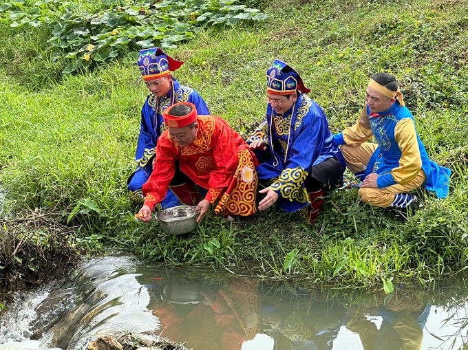 Đánh thức “hồn Tết Việt” dưới chân thành đá hàng trăm năm tuổi