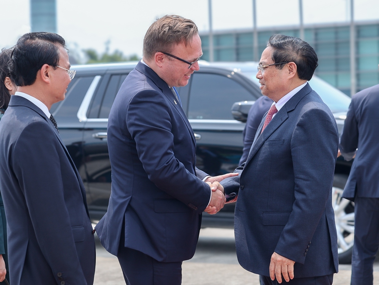 Thủ tướng Phạm Minh Chính lên đường thăm chính thức Liên bang Nga