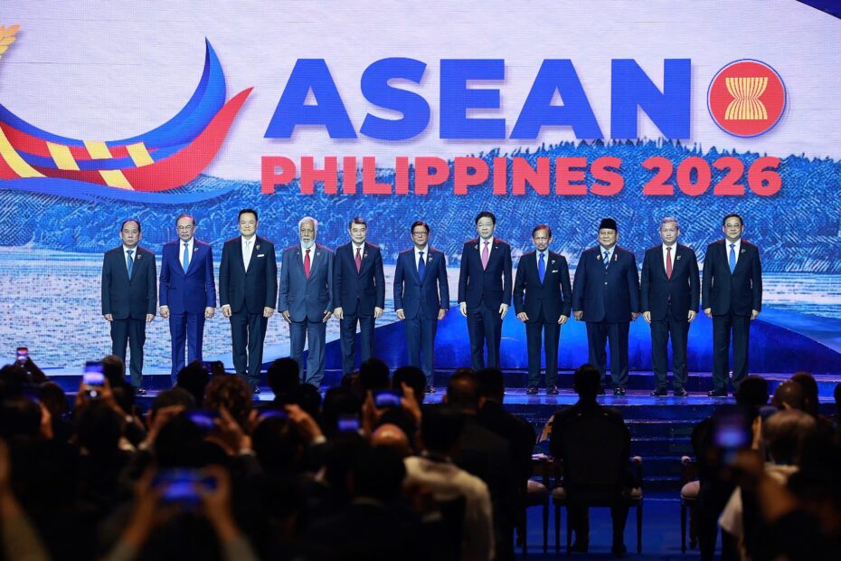 ASEAN tăng kết nối, vững bước tương lai