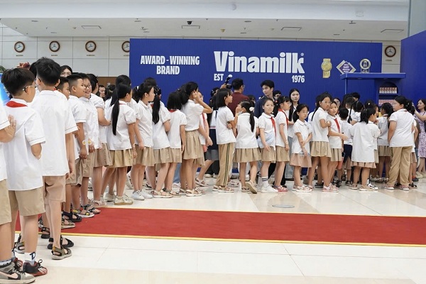 48.000 sản phẩm dinh dưỡng Vinamilk tiếp thêm niềm vui cho hành trình “Chắp cánh tuổi thơ”
